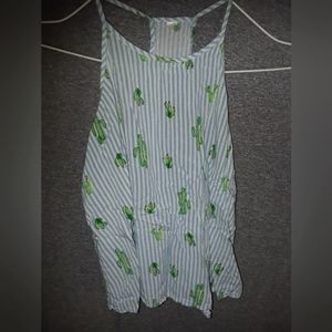 Cactus crop tank